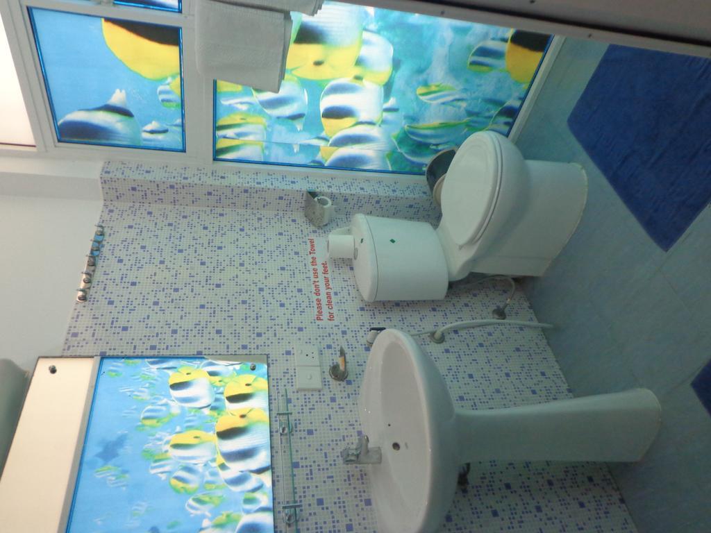 Blue Elephant Tourist Guesthouse Kudapaduwa Bagian luar foto